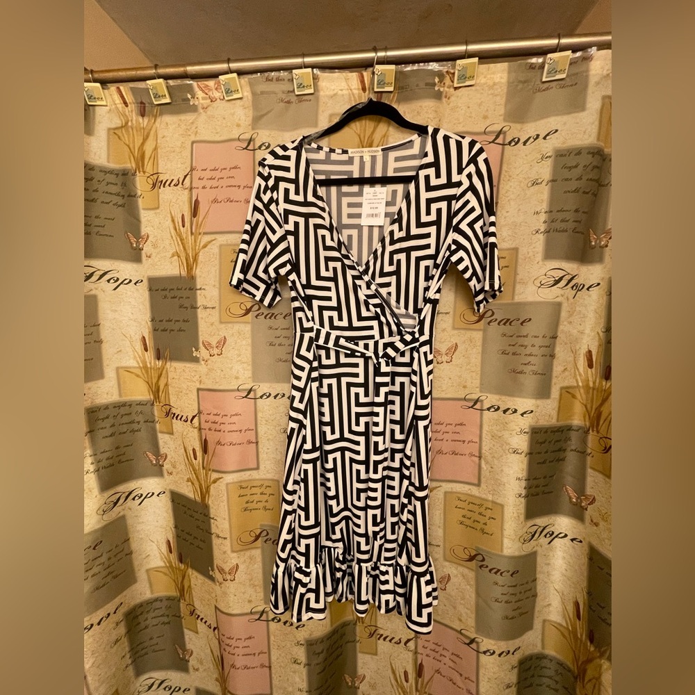 NWT Black/White Dress Wrap Dress…Ruffle Hem